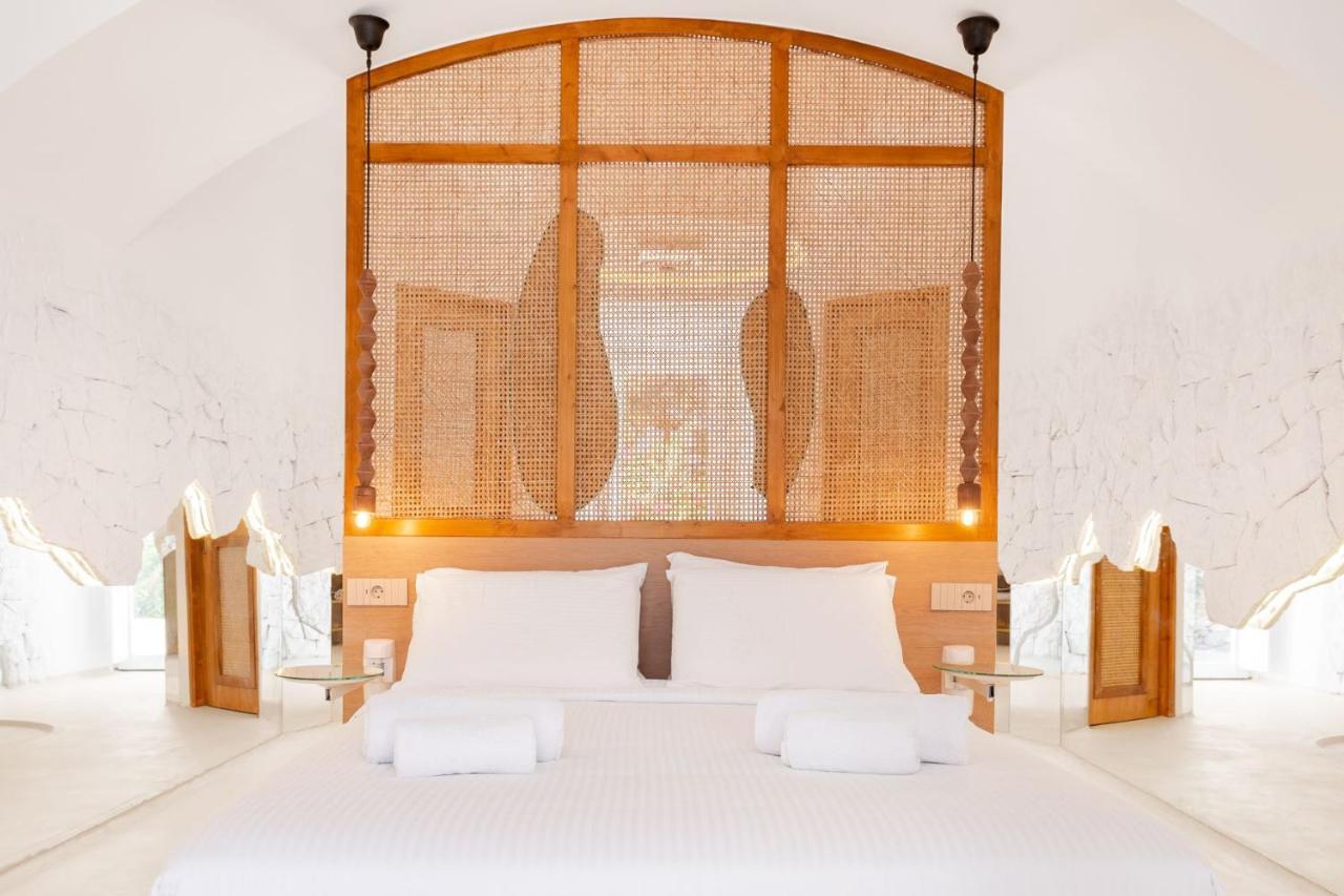 Faos Exclusive Suites Орнос Екстер'єр фото